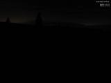 02 : 00
