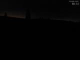 03 : 04