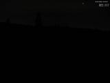 23 : 04
