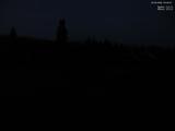 03 : 32