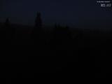 03 : 00