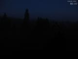 03 : 08
