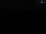 03 : 00