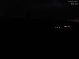 23 : 08