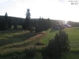 19 : 44