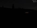 23 : 04