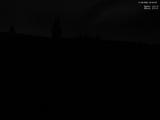 03 : 32