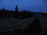 06 : 00