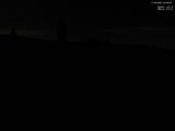 23 : 08