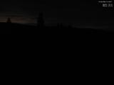 21 : 04
