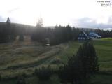 18 : 00