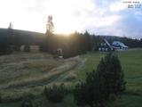 18 : 48