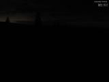 23 : 00