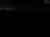 23 : 04