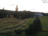 18 : 48