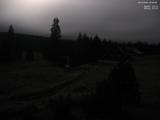 03 : 04
