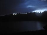 22 : 04