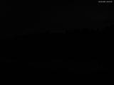 02 : 00
