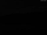 03 : 00