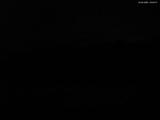 03 : 00