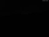 23 : 04