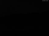 21 : 04