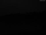 22 : 00