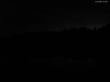 21 : 08
