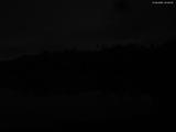 05 : 32