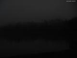 03 : 32