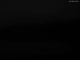06 : 00