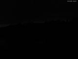 19 : 44