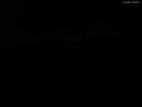 22 : 08