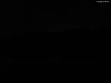 21 : 04
