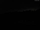 22 : 08