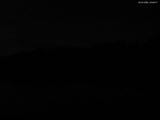 23 : 08