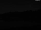 23 : 04