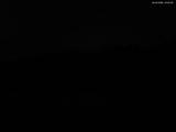 23 : 00