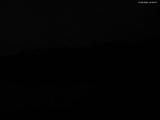 03 : 00