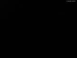 03 : 00