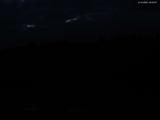 22 : 08