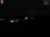 23 : 04