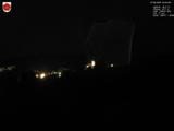03 : 04