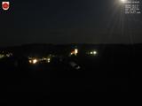 23 : 00
