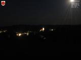 23 : 04
