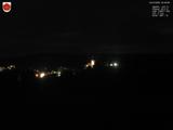 23 : 00