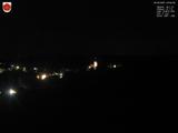 23 : 04
