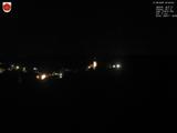 03 : 00