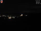 21 : 04