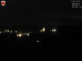 23 : 00